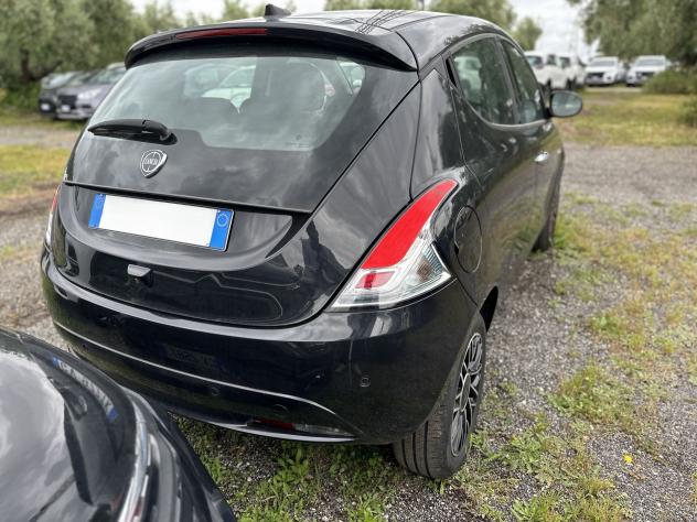 Lancia Ypsilon 1.0 FireFly 5 porte S&S Hybrid Platino - Foto 6