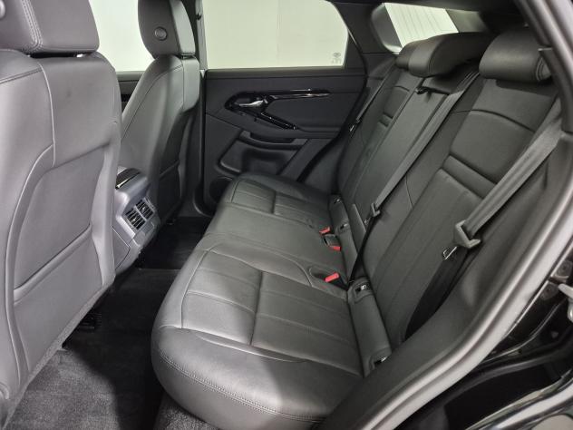 Land Rover Range Rover Evoque II 2024 2.0d i4 mhev Dark Edition Santo - Foto 5