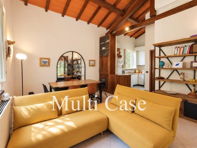 Marina di Pietrasanta – Villa singola con ampia resede, praticamente sul mare. - Foto 7