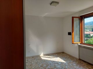 TRILOCALE CELLATICA CON TERRAZZA