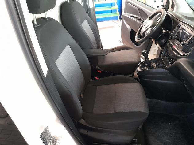 Fiat Doblo Dobl1.3 MJT PC-TN Cargo Lamierato SX - Foto 9