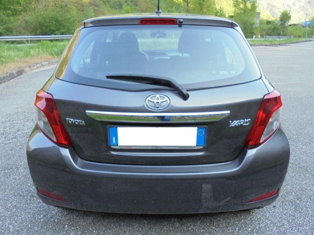 TOYOTA YARIS 1.0 VVT-i 5P ACTIVE UNIPROPRIETARIO-NEOPATENTATI - Foto 6