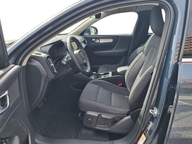 Volvo XC40 Recharge T4 129+82 CV Plug-in Hybrid Automatica Recharge Inscription Expression - Foto 6
