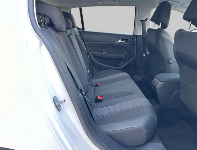 Peugeot 308 Berlina 5p. 1.5 bluehdi 131CV Allure - Foto 10