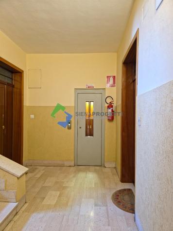 Via Perfetti a Siena. Grande Quadrilocale da 130 mq , 3 camere, 2 bagni, con Box e Posto Auto! - Foto 19