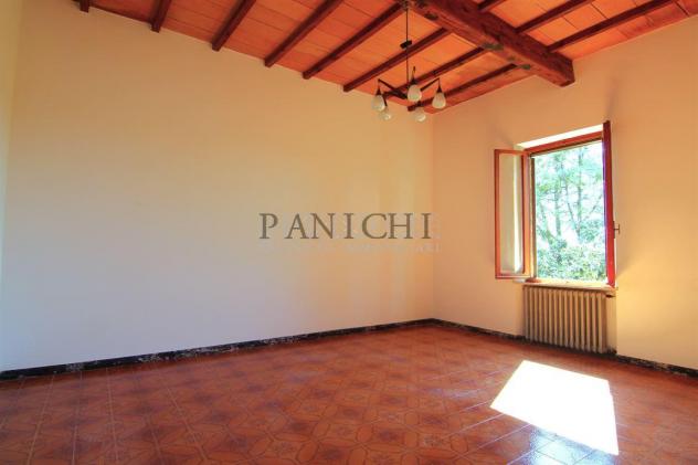 Porzione di casolare con ampio garage, resede e oliveto - Foto 6