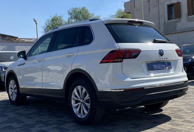 Volkswagen Tiguan Life 2.0 TDI 122CV - Foto 6