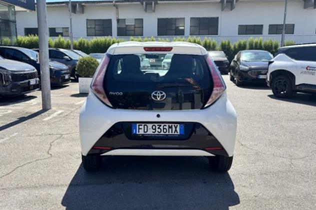 TOYOTA Aygo 1.0 VVT-i 69 CV 5 porte x-cite MMT rif. 24066679 - Foto 6