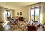 Villa di 616 m² con più di 5 locali e box auto doppio in vendita a Paciano