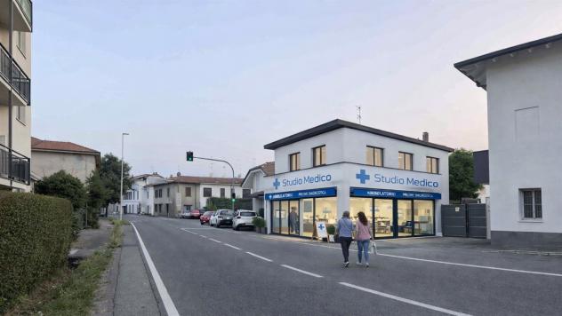IMMOBILE COMMERCIALE CON PARCHEGGIO IN AFFITTO A GIUSSANO - Foto 2