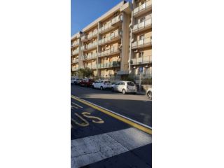 Zona Vulcania, V. F. FUSCO, affittasi stanza singola a studentessa