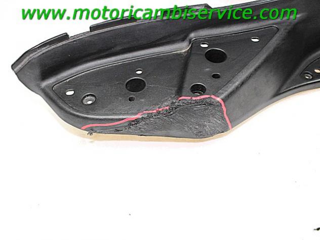 CARENA POGGIA PIEDI APRILIA ATLANTIC 300 AP8178270 FLOOR PANEL STRISCIATA - Foto 2