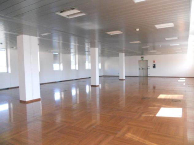 Immobile di 1568 m² con 1 locale in affitto a Lainate - Foto 5