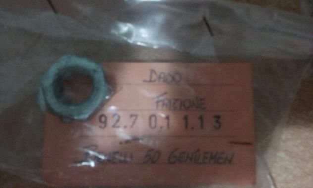 Dado serraggio frizione clutch nut Benelli 50 cc Gentlemen GR 92701113