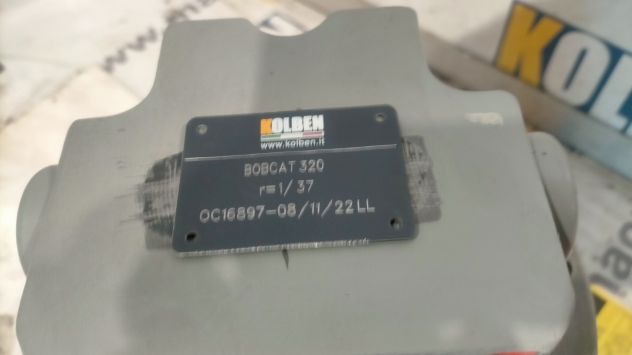 Motoriduttore per miniescavatore BOBCAT 320 - Foto 3