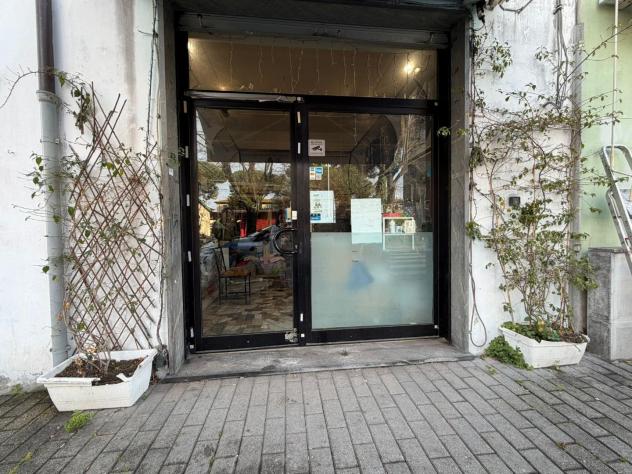 negozio in vendita a Pisa in zona Putignano