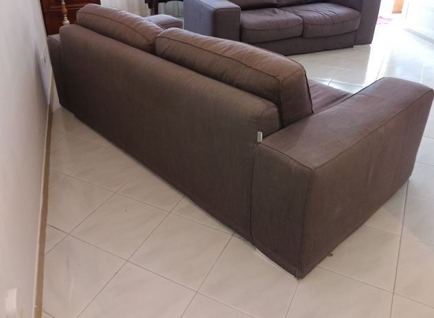 Divano in tessuto grigio - Foto 3