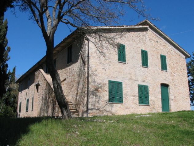 CASALE RUSTICO NEL PARCO DELLE CESANE URBINO (PU) - Foto 2