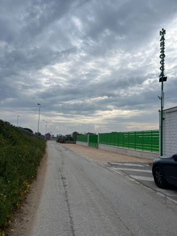 AFFITASI SUOLO O TERRENO INTERO O FRAZIONABILE - Foto 2