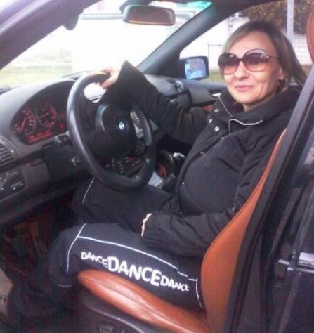 Donna di Caltanissetta. Fisico Normale Tel: