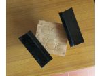N° 2 MANIGLIE IN ALLUMINIO VITI IN FERRO COLOR NERO -