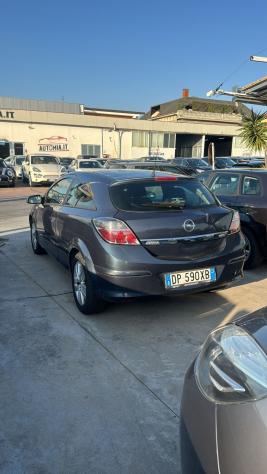 Opel Astra GTC 1.3 CDTI 3 porte Enjoy - Foto 2