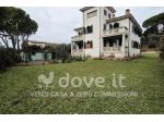 Villa di 390 m² con più di 5 locali in vendita a Castiglione del Lago