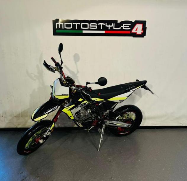 FANTIC MOTOR 125 Motard Casa 4T COMPETITION 2019 - Foto 2