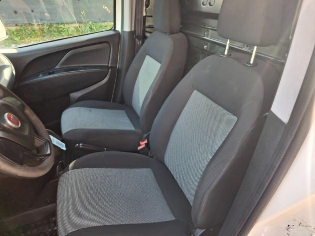 Fiat Doblo Dobl1.3 MJT PC-TN Cargo Lamierato SX - Foto 7