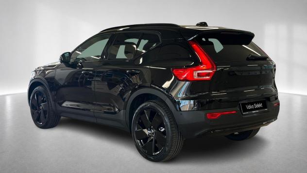 Volvo XC40 B3 automatico Plus Black Edition - Foto 2