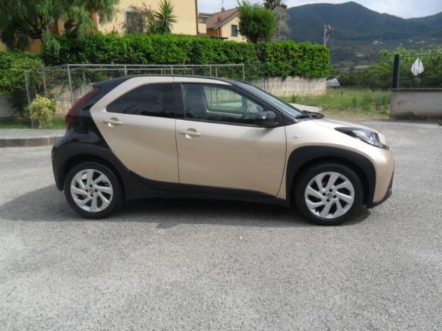 TOYOTA Aygo X 1.0 VVT-i 72 CV 5 porte Limited rif. 24040279 - Foto 4