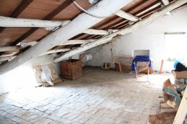 Bagnoregio - Vendesi appartamentino da ristrutturare con soffitta. Ottimo investimento a due passi da Civita di Bagnoregio. - Foto 9