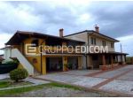 Abitazione di tipo civile di 260 mq  in vendita a Fiume Veneto - Rif. 4551425