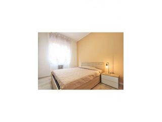 OFFRO CAMERA IN AFFITTO LETTO MATRIMONIALE USO SINGOLA