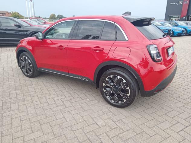 FIAT 600 1.2 Hybrid 110cv La Prima - Foto 8
