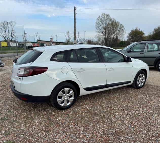Renault Mane 1.5 dCi 90CV SporTour Confort - Foto 6