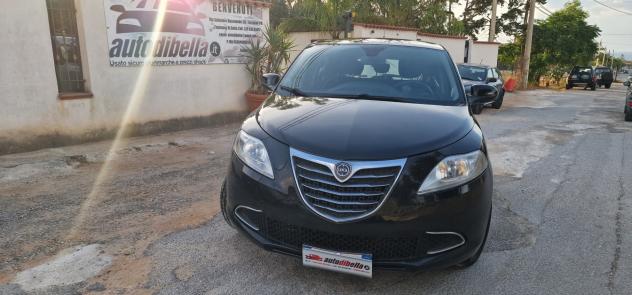 Lancia Ypsilon 1.3 MJT 16V 95 CV 5 porte S&S Platinum - Foto 2