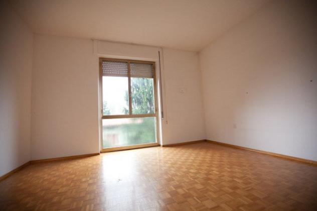 Appartamento di 170 m² con 5 locali e box auto in vendita a Gallarate - Foto 2