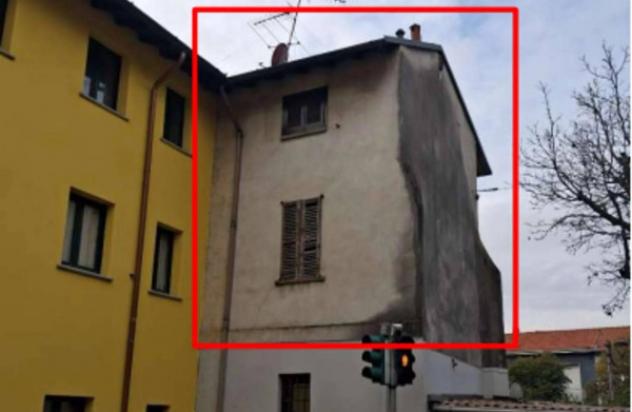 Immobile in asta di 94 m² in vendita a Gallarate