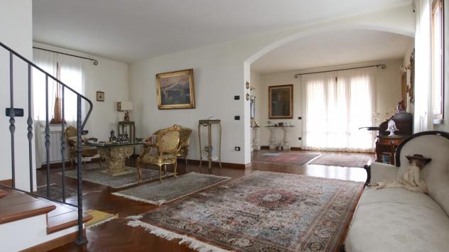 Villa in vendita a Lucca - Foto 2