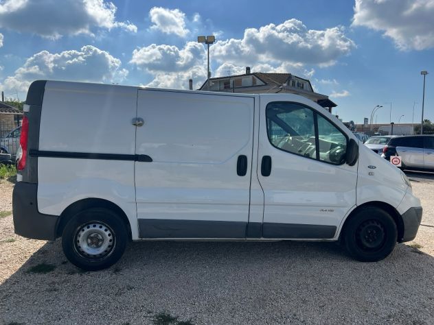 Renault Trafic 2.0 DCI H1 L1 3 Posti - Foto 5