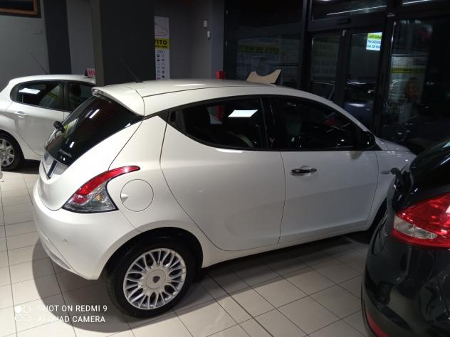 Lancia Ypsilon 1.2 69CV 5P GPL ELEFANTINO - Foto 8