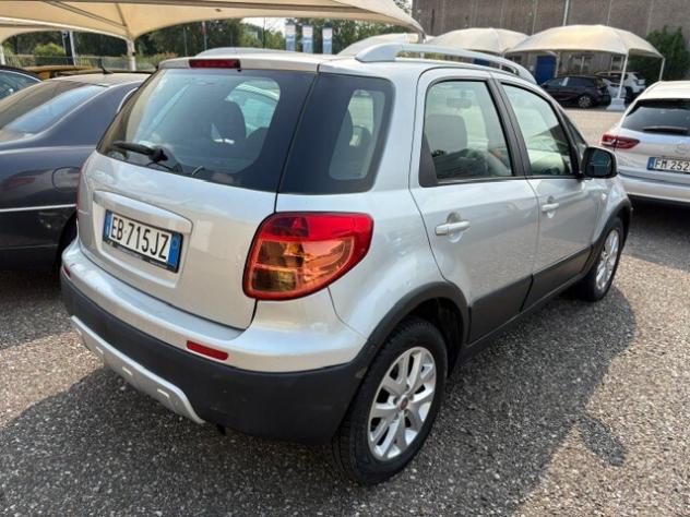 Fiat Sedici 2.0 MJT 16V DPF 4x4 Emotion - Foto 9