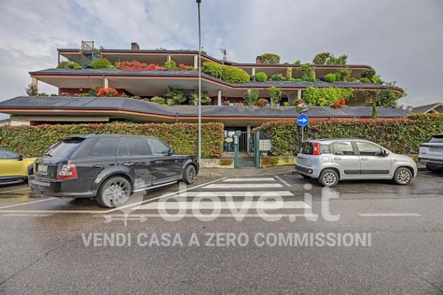 Attico / Mansarda di 180 m² con più di 5 locali e box auto doppio in vendita a Gazzada Schianno - Foto 5
