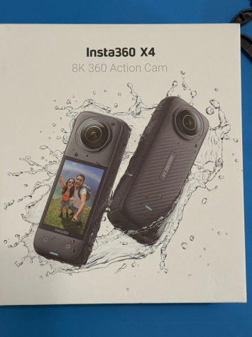 Insta360 X4 8K 360 Action Camera con custodia subacquea scheda 512GB tanti extra - Foto 8