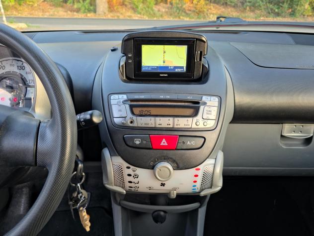 Toyota Aygo 1.0 12V VVT-i 3 porte Lounge Connect E5 Manuale NEO 2014 - Foto 8