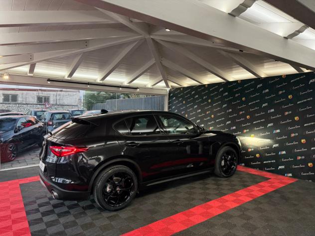Alfa Romeo Stelvio 2.2 Turbodiesel 190 CV AT8 Q4 Sprint - Foto 8
