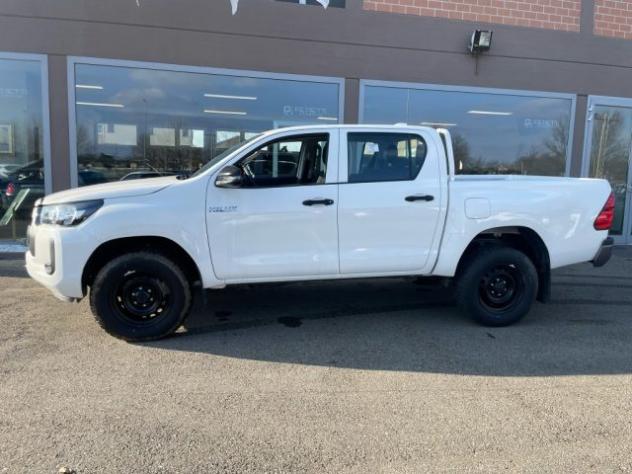 TOYOTA Hilux 2.8 D-4D 4WD 4 porte Double Cab Comfort rif. 23311894