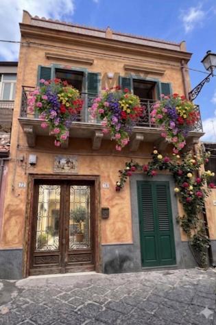Casa Indipendente in vendita a Pedara