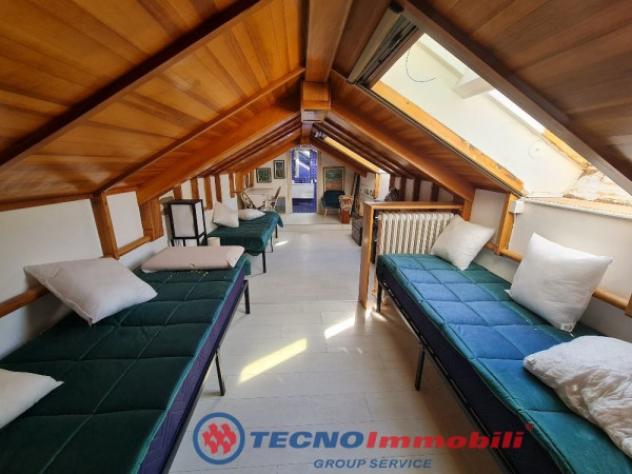 Villa di 250 m² con più di 5 locali e posto auto in vendita a Torino - Foto 9